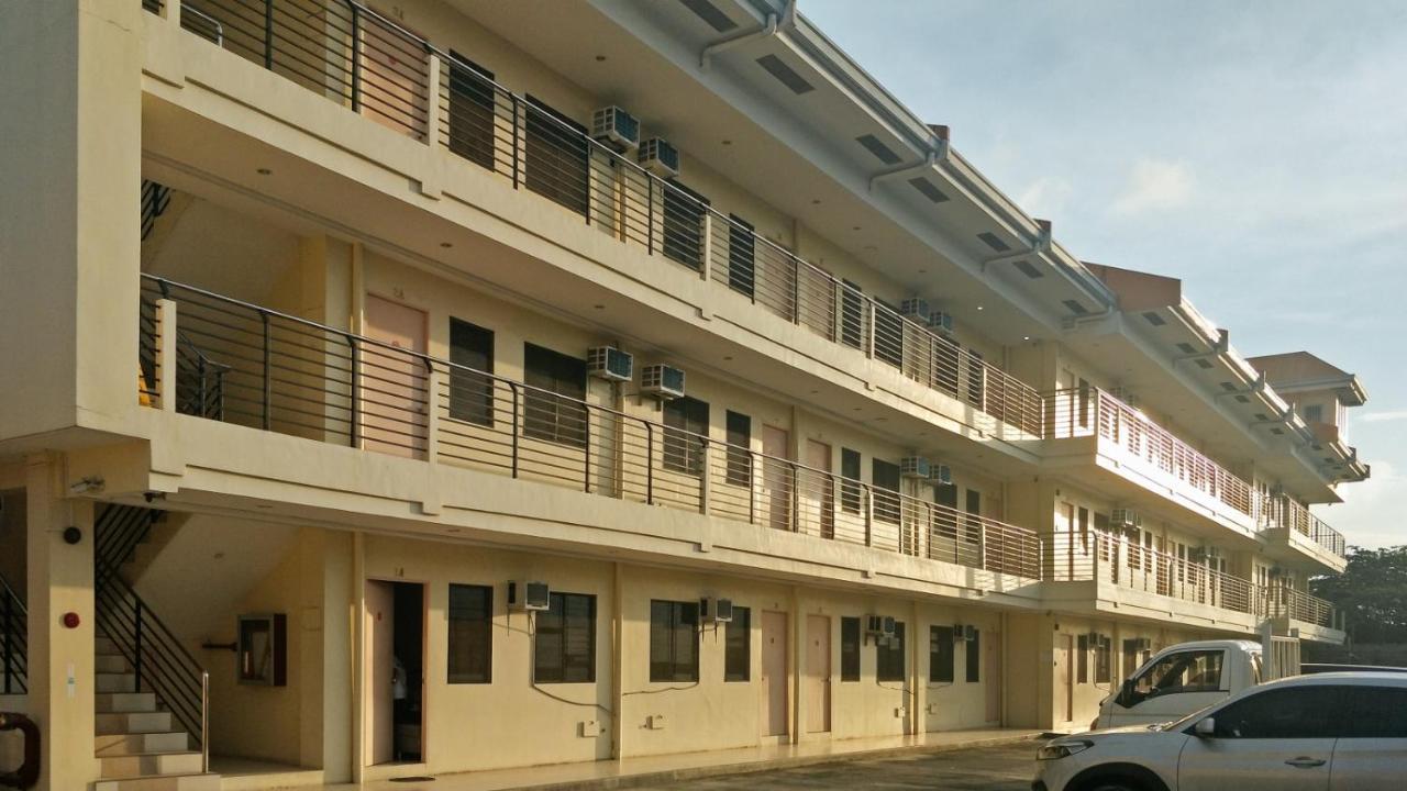 Reddoorz Plus Near Talisay Town Center Exterior foto